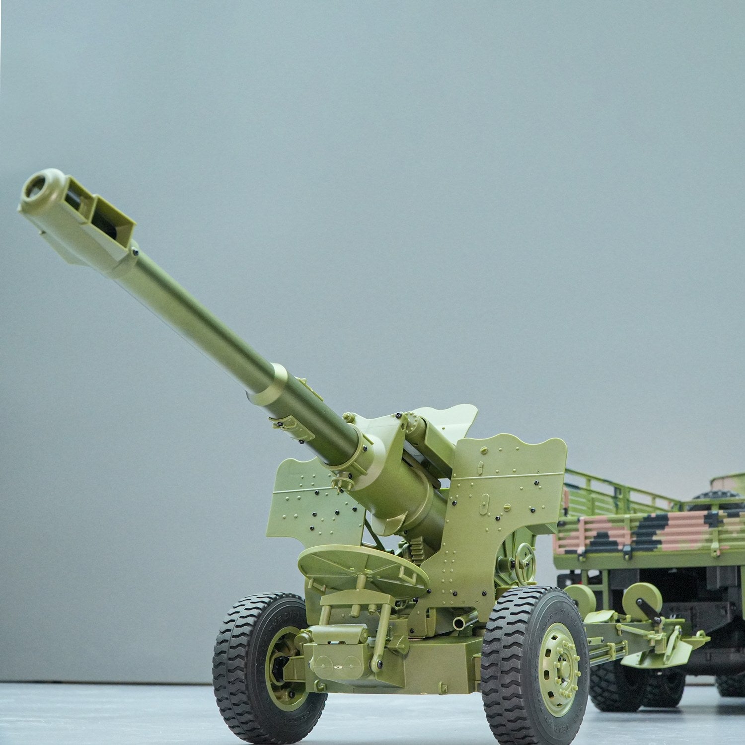 Rlaarlo RC Car Rlaarlo HongYan 152mm Howitzer Towed Gun Model