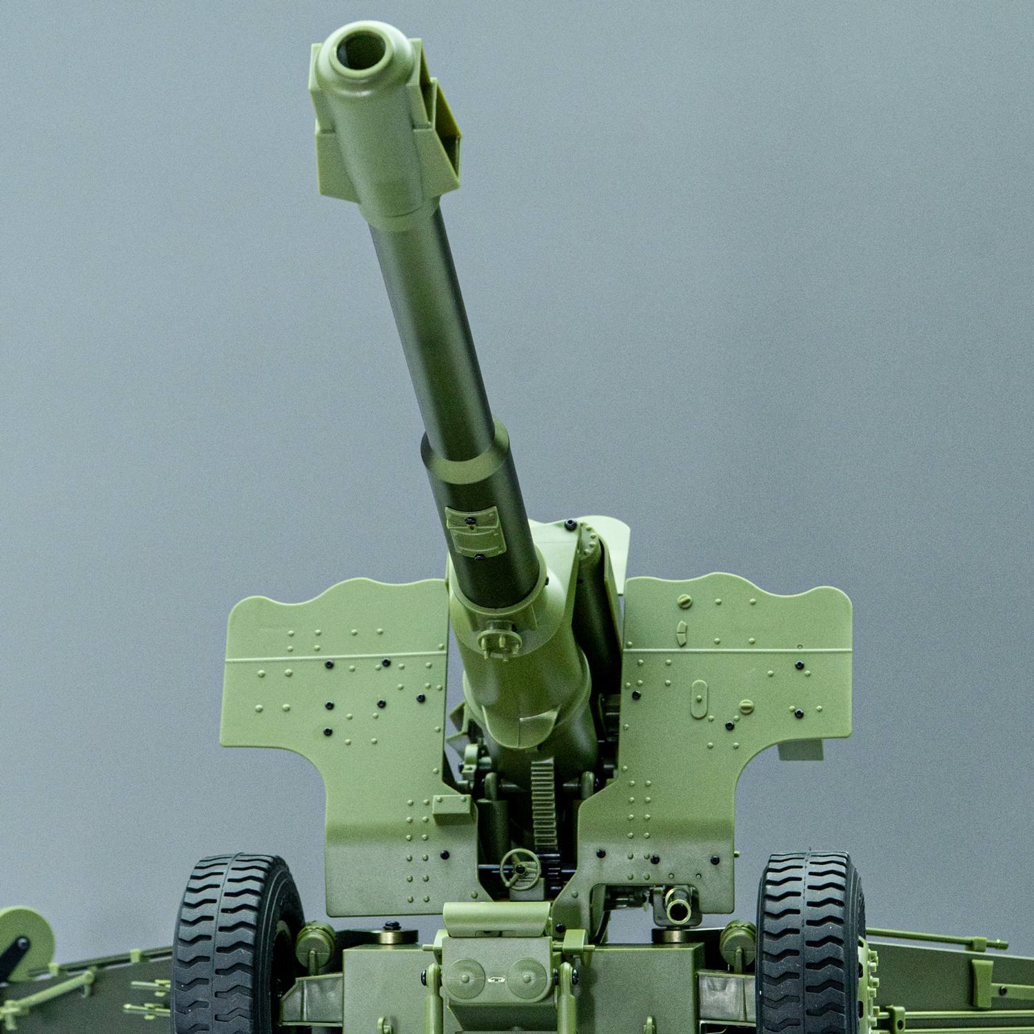 Rlaarlo RC Car Rlaarlo HongYan 152mm Howitzer Towed Gun Model